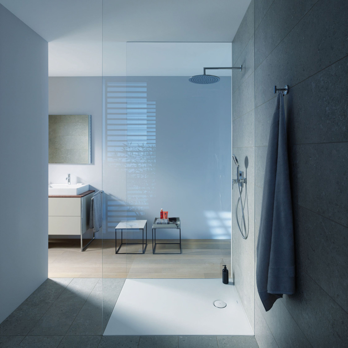 Begehbare Dusche, Barrierefreies Bad mit Regendusche und Glaswand – Wien