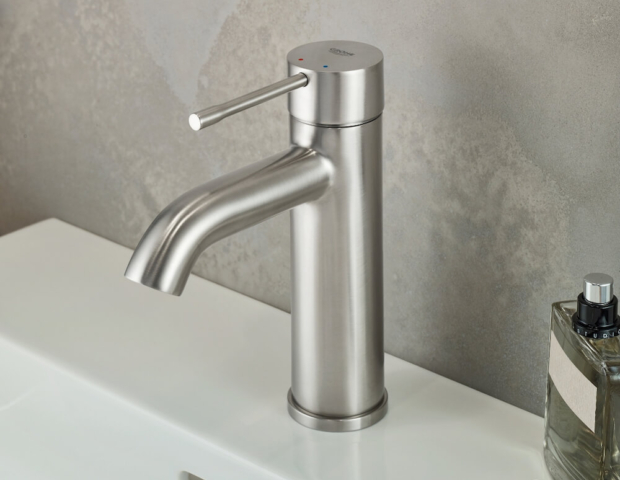 Grohe Essence SuperSteel: Kratzfeste Design-Armatur, montiert vom Profi-Installateur EMA in Wien & NÖ. 